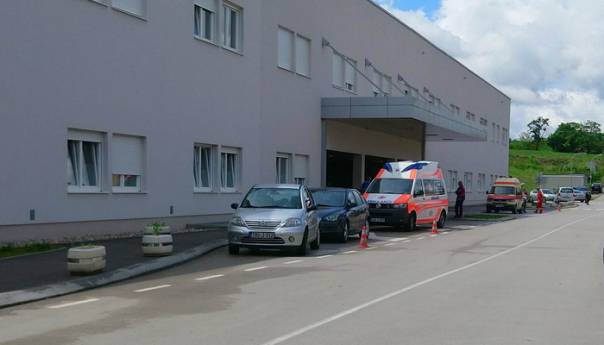 Veliki broj zaraženih: Šta se dešava u UKC RS?