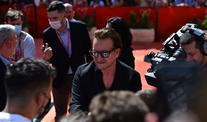 Veliki muzičar Bono Vox se prošetao crvenim tepihom