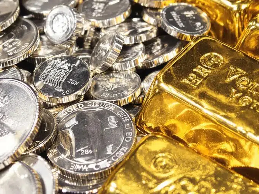 Veliki pad cijena srebra i zlata