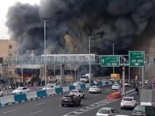 Veliki požar izbio na tržnici zapadno od Teherana