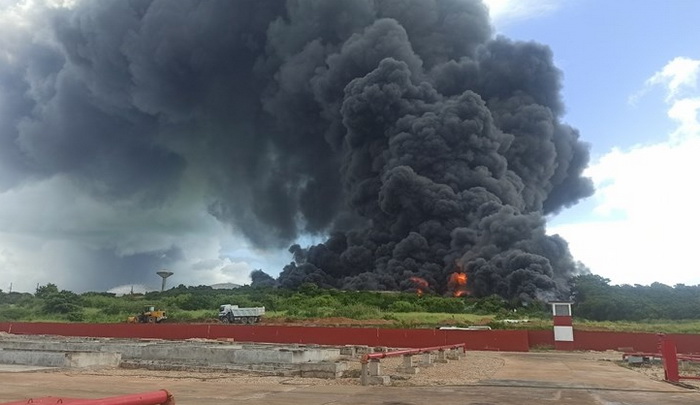 Veliki požar u naftnom skladištu na Kubi: 17 nestalih