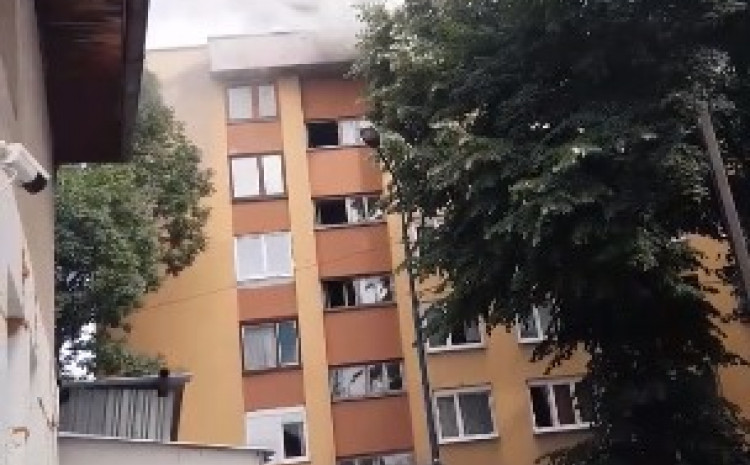 Nakon požara na Ilidži jedna osoba prevezena na hospitalizaciju u KCUS
