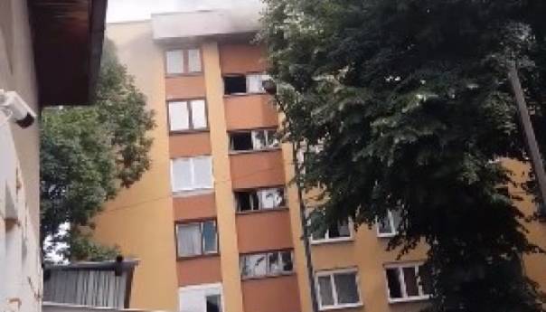 Nakon požara na Ilidži jedna osoba prevezena na hospitalizaciju u KCUS