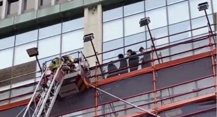 Veliki požar u Svjetskom trgovinskom centru, ljudi zarobljeni unutra