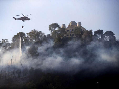 Veliki požar zahvatio brdo kod Rima, evakuisano osoblje RAI