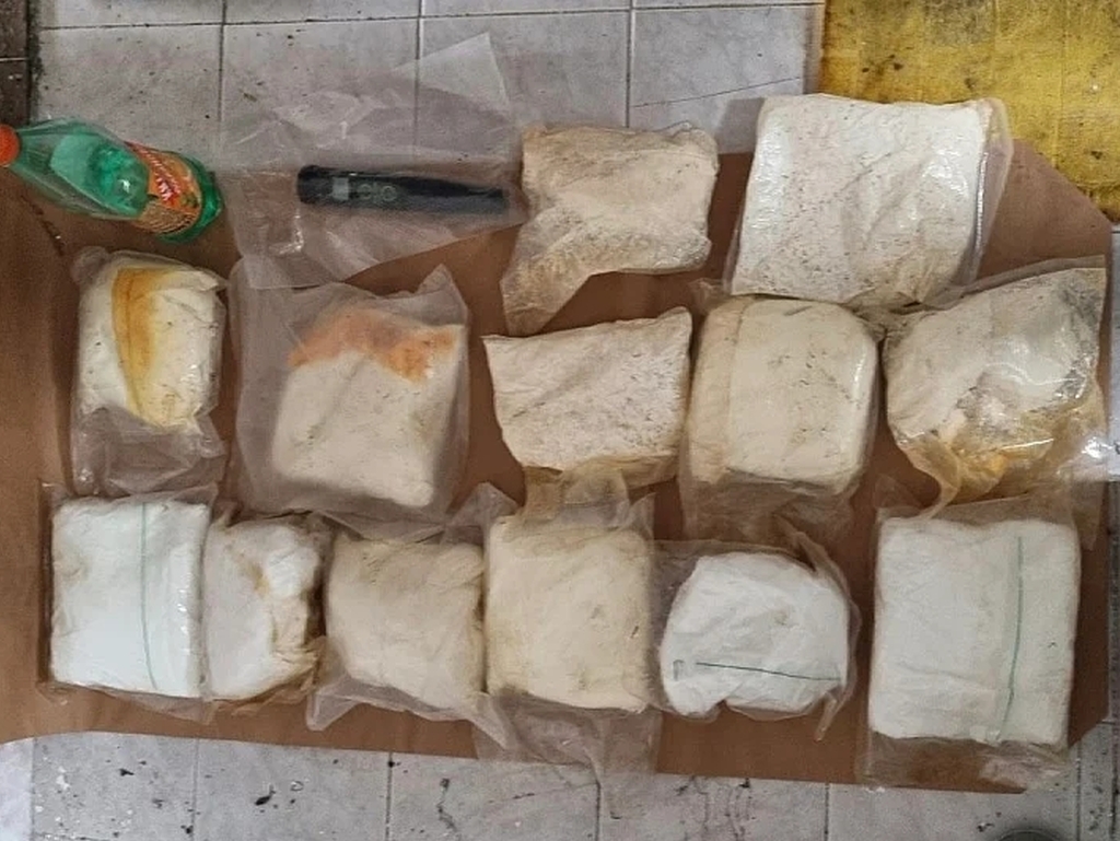 Veliki pretres u Zenici: Pronađeno 25 kg droge, pištolji, puška...
