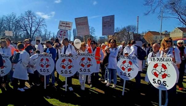 Veliki protest ljekara u Zagrebu, stigli iz svih krajeva