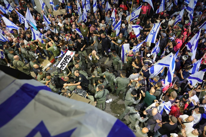 Veliki protest protiv Netanyahua na izraelskom aerodromu