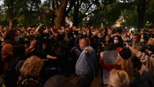 Veliki protest u Beogradu protiv vlasti u Srbiji