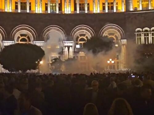Veliki protest u Jerevanu: Armenci traže ostavku premijera
