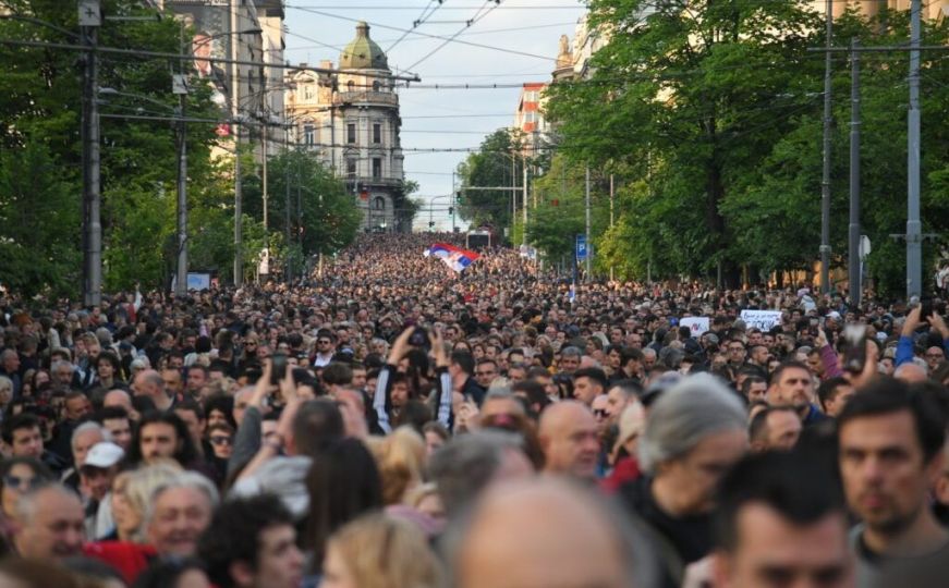 Veliki protesti danas u Srbiji: MUP zaprijetio, oglasio se Vučić