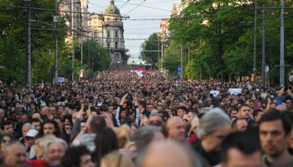 Veliki protesti danas u Srbiji: MUP zaprijetio, oglasio se Vučić