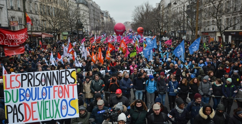 Veliki protesti širom Francuske zbog Macronovog plana penzione reforme