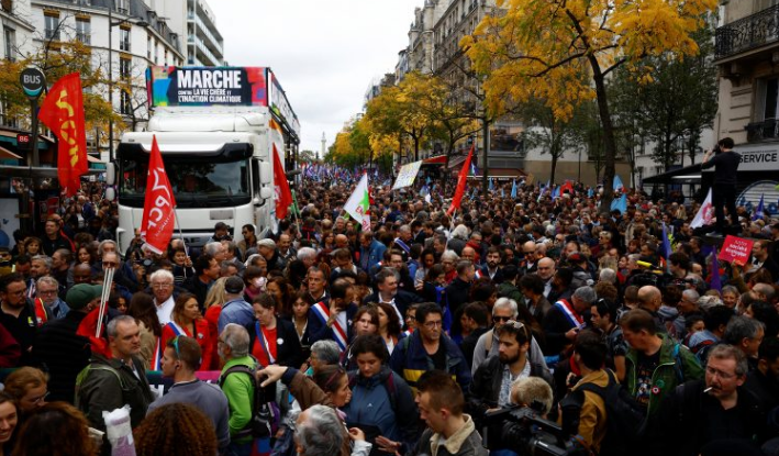 Veliki protesti u Francuskoj: Hiljade ljudi izašlo na ulice zbog troškova života