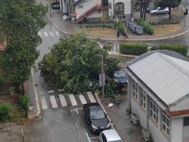 Veliko nevrijeme zahvatilo istok BiH, pričinjena velika materijalna šteta