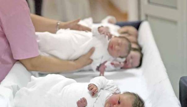 Veliko smanjenje broja rođenih beba u Sarajevu