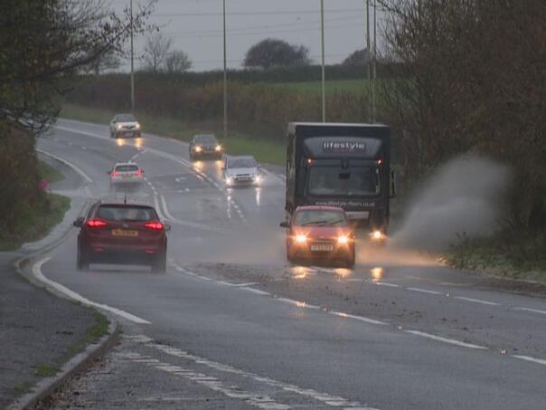 Velsu prijete ogromne poplave: Najavljene velike padavine
