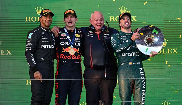 Verstappen slavio poslije neviđene drame na kraju