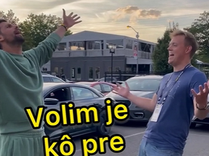 Video / Američki tiktoker Đokoviću otpjevao: 'Pozdravi je, pozdravi'