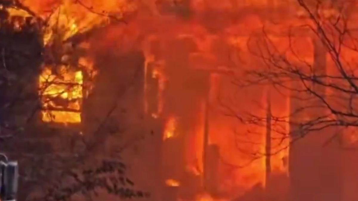 Video: Avion se srušio na kuću u predgrađu Minneapolisa