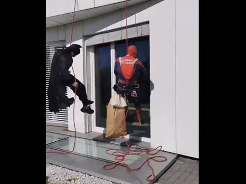 Video: Batman i Spiderman posjetili djecu u Roditeljskoj kući