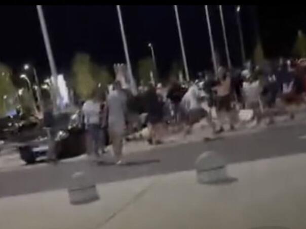Video: Brutalna tuča navijača Dinama i Hajduka u Zagrebu