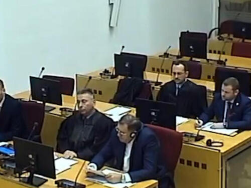 VIDEO: Detalji iz sudnice sa suđenja Dodiku