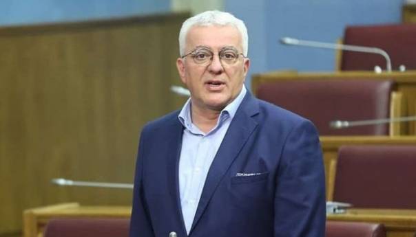 VIDEO: Dodik odlikovao četničkog vojvodu