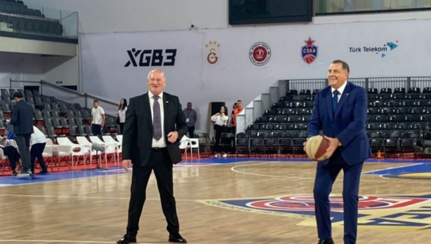 Video: Dodik promašio svaki šut