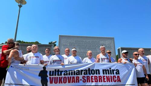 Video&Foto: Dočekali smo ultramaratonce iz Vukovara u Srebrenici