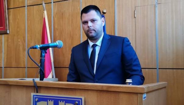 VIDEO / I gradonačelnik Nikšića negira genocid u Srebrenici