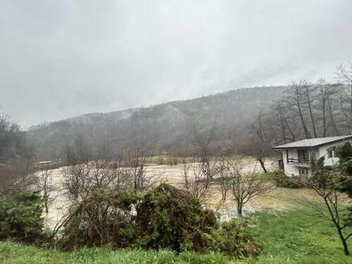 Video: Izlila se rijeka Lašva u Vitezu