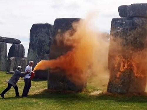 VIDEO / Klimatski aktivisti obojili Stonhenge