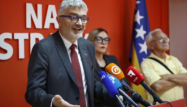 Video: Mandić tvrdi da je NiP sve izveo po rukopisu SDA