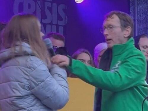 VIDEO: Na pozornici oteo mikrofon Greti Thunberg nakon propalestinskog skandiranja