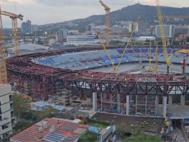 Video: Navijači Barcelone zgroženi novim Camp Nouom