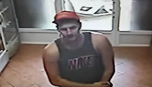 Video: Nikola Jokić u Goraždu, šok u marketu