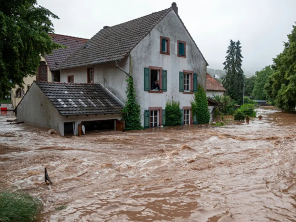 Video: Obilne padavine na sjeveru Francuske izazivaju strah od novih poplava