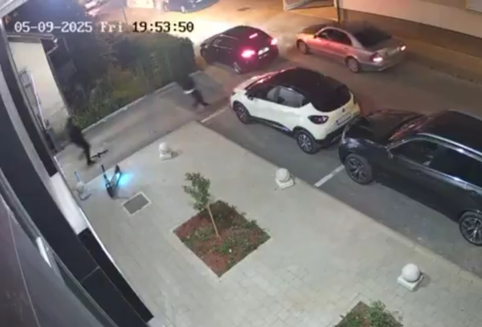 Video: Objavljen novi snimak napadača na Borenovića