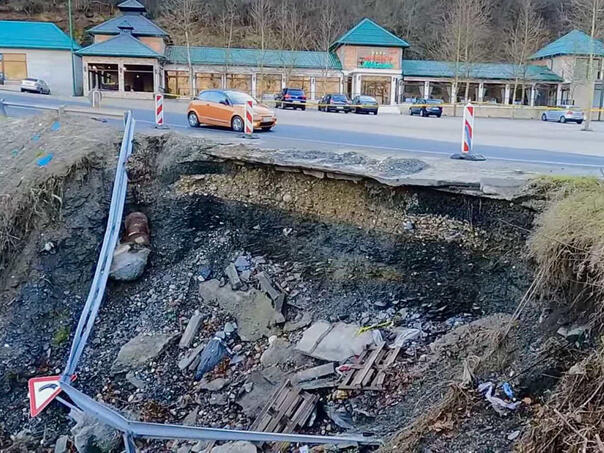 Video: Opasno loše stanje ceste kod Jablanice i tri mjeseca nakon poplava