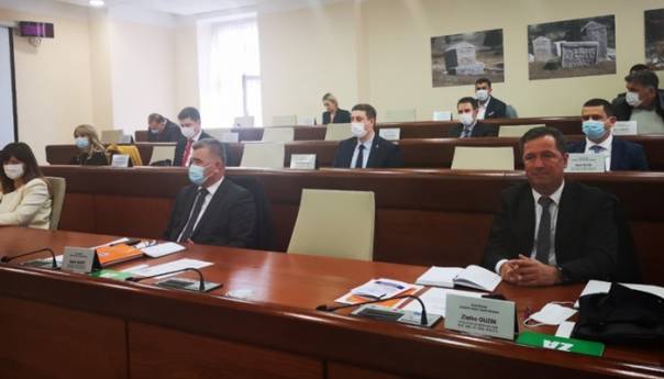 Video: Počela prva sjednica Gradskog vijeća Mostara