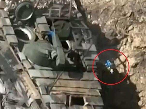 Video: Pogledajte kako je mali ukrajinski dron uništio najmoćniji ruski tenk