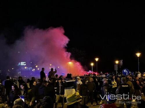 Video: Pogledajte korteo BH Fanaticosa i ovacije za Ronalda