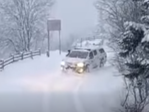 Video: GSS probio snijeg kako bi trudnicu prevezao na porod