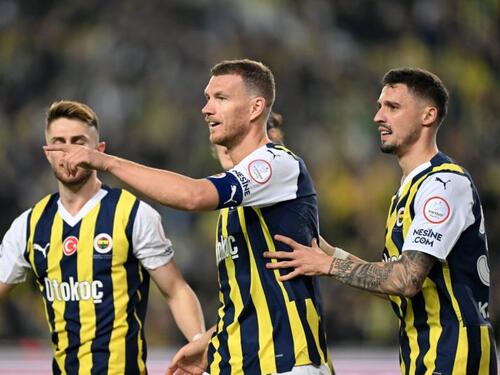 Video: Sjajni Džeko postigao novi gol za Fenerbahce!