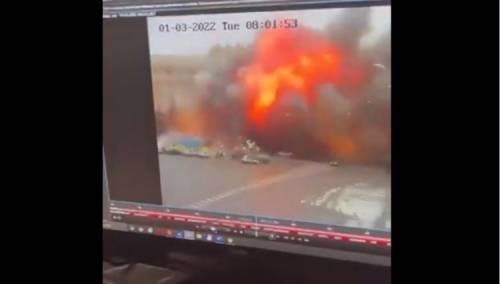 Video: Snažan zračni udar na glavni trg Harkiva