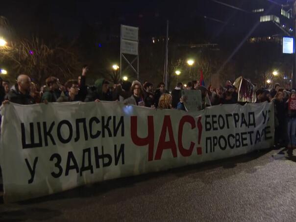 VIDEO / Srbija: Nakon blokade Autokomande, studenti stigli i do tužilaštva