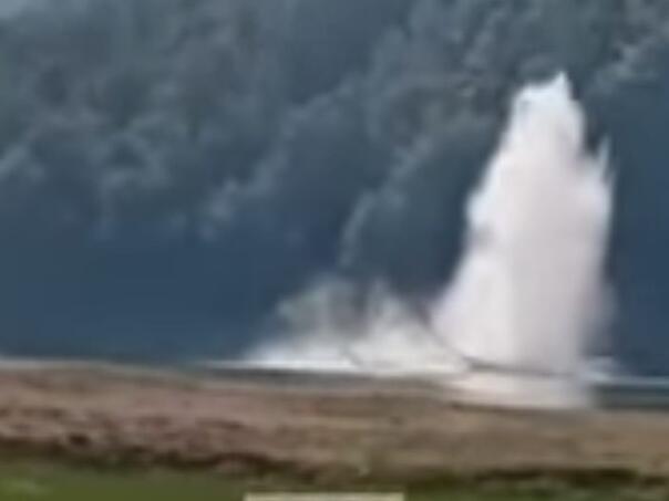 Video: Trenutak pada helikoptera OSBiH u jezero kod Buturović Polja