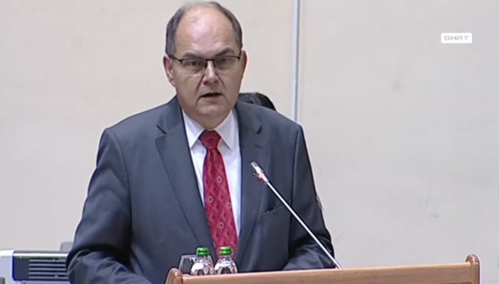 Video / Uživo obraćanje Christiana Schmidt u Parlamentu BiH