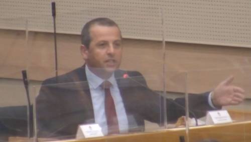 Video: Vukanovića napalo osiguranje Željke Cvijanović